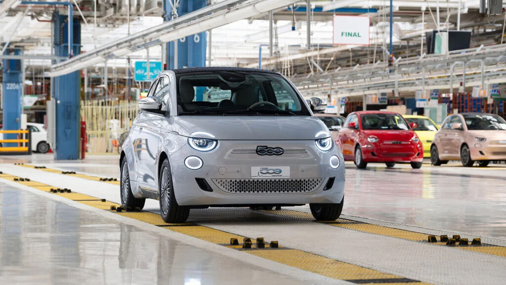 Production de la Fiat 500e à l'usine de Mirafiori // Source : Fiat