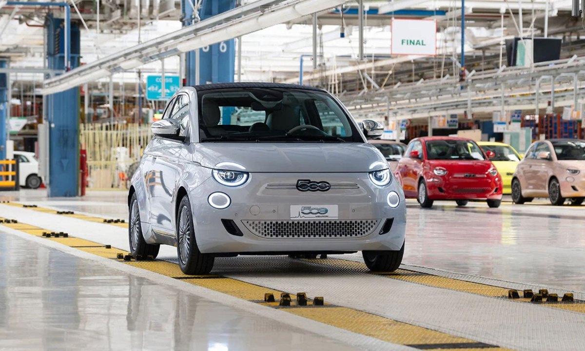 Production de la Fiat 500e à l'usine de Mirafiori // Source : Fiat