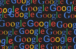 Google écrit avec plusieurs polices d'écritures // Source : Numerama