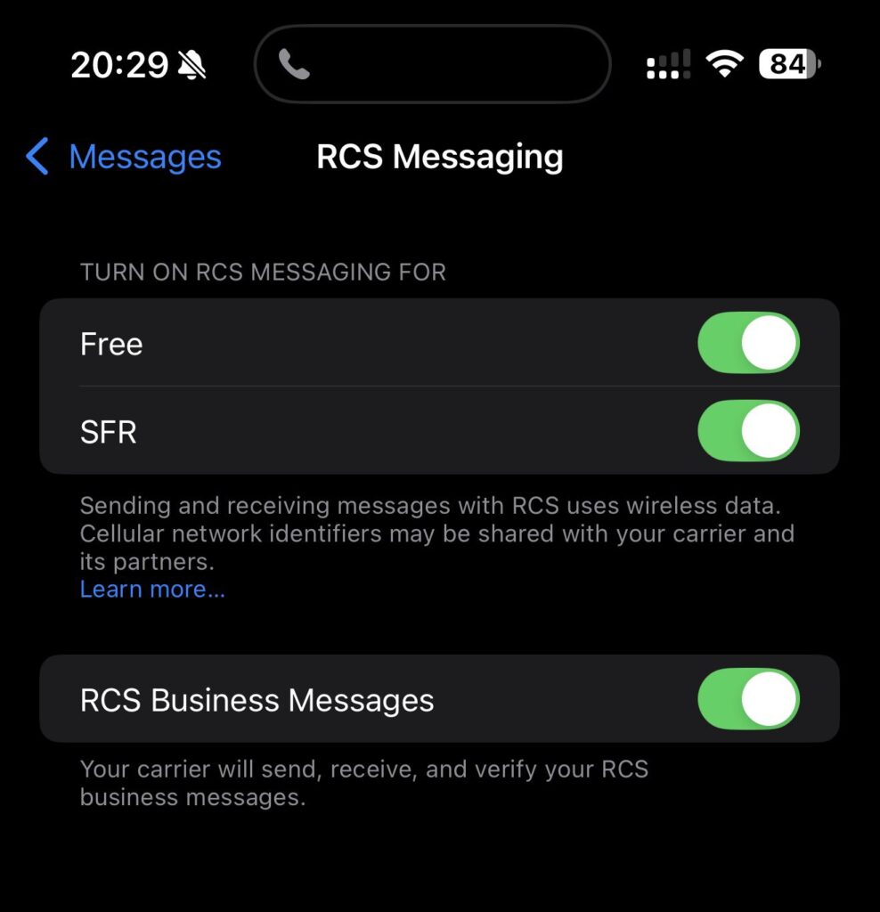 Les réglages RCS dans iOS 18.2. // Source : Capture Numerama