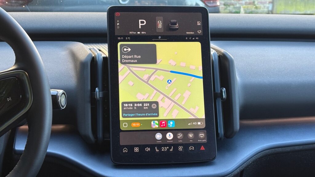 Apple CarPlay sur Volvo EX30 // Source : Maxime Claudel pour Numerama