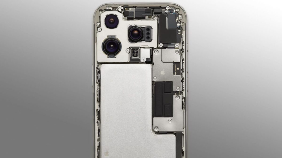 L'intérieur d'un iPhone 16 Pro. // Source : Apple