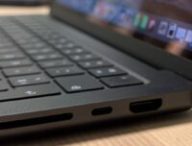 Comme les modèles M4 Pro et M4 Max, le nouveau MacBook Pro M4 dispose d'un troisième port USB-C. Une première à ce prix. // Source : Numerama