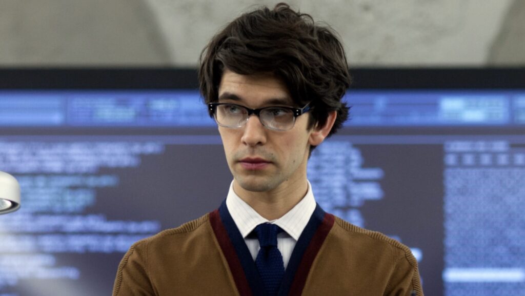 Ben Whishaw donne ses traits à Q dans la saga James Bond // Source : Francois Duhamel / Columbia Pictures / courtesy Everett Collection