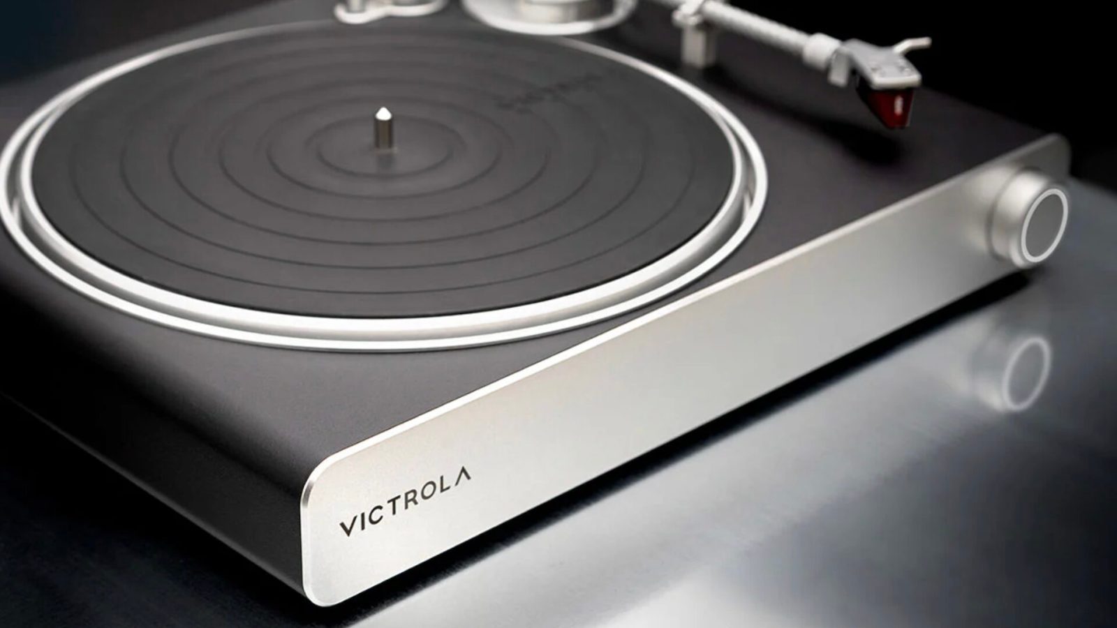 Regarder la vidéo Cette platine vinyle de la marque Victrola est parfaite si vous avez plusieurs enceintes Sonos