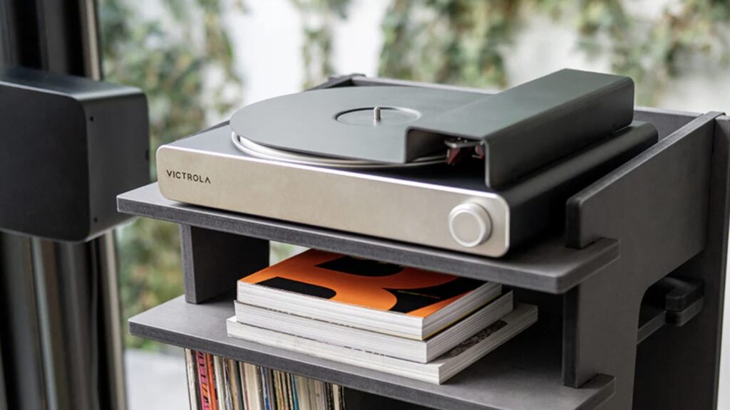 Victrola Stream Carbon // Source : Victrola