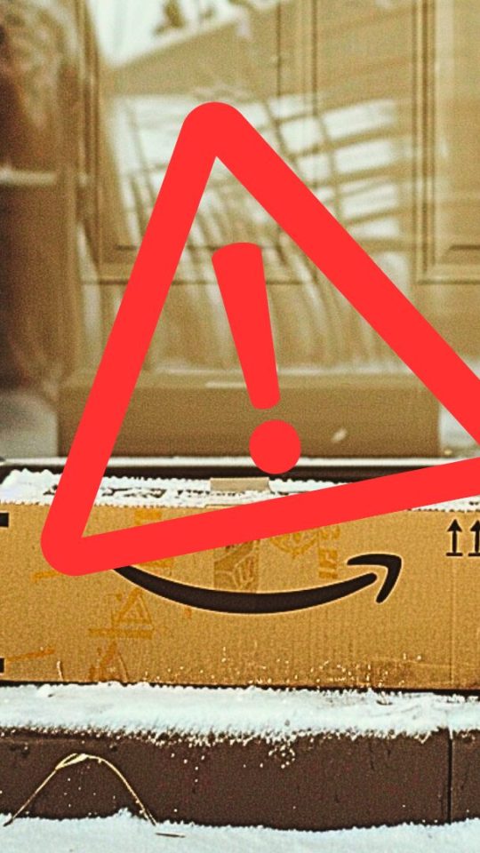 Des jeunes trompent Amazon avec la technique du refund // Source : Numerama avec Midjourney