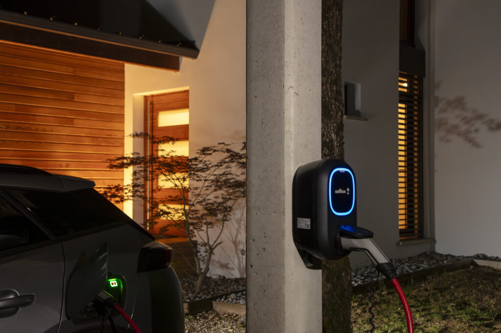 La Wallbox Pulsar Socket Plus, le cœur du dispositif Ma Recharge Intelligente // Source : ENGIE