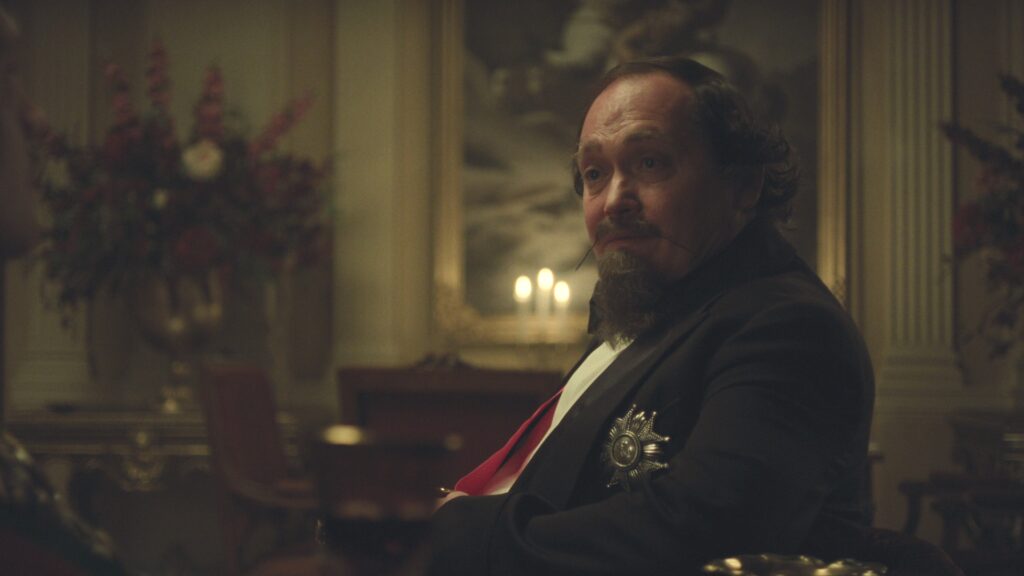 L'implacable Napoleon III dans L'Impératrice // Source : Netflix