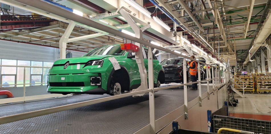 Au coeur de la production de la Renault 5  // Source : DR
