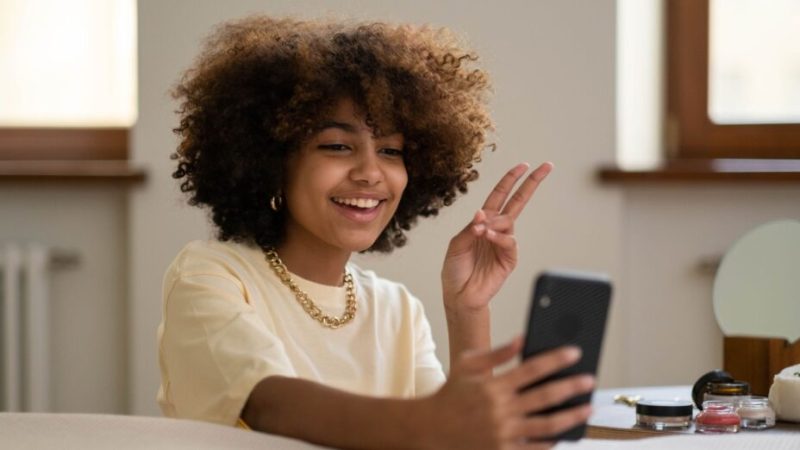 A-t-on peur des filtres à selfie, ou de notre époque ?