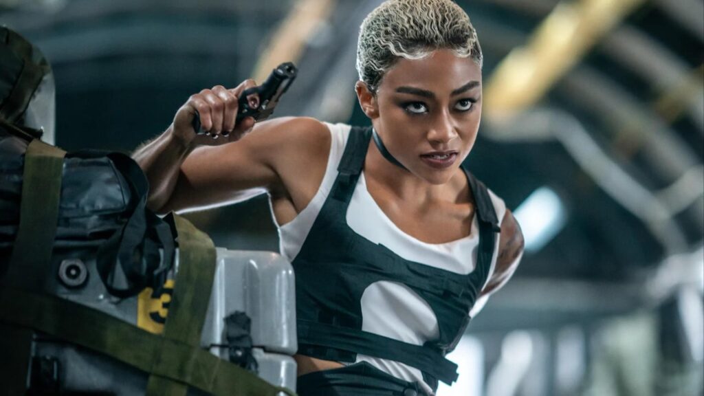 Tati Gabrielle dans le film Uncharted // Source : Sony