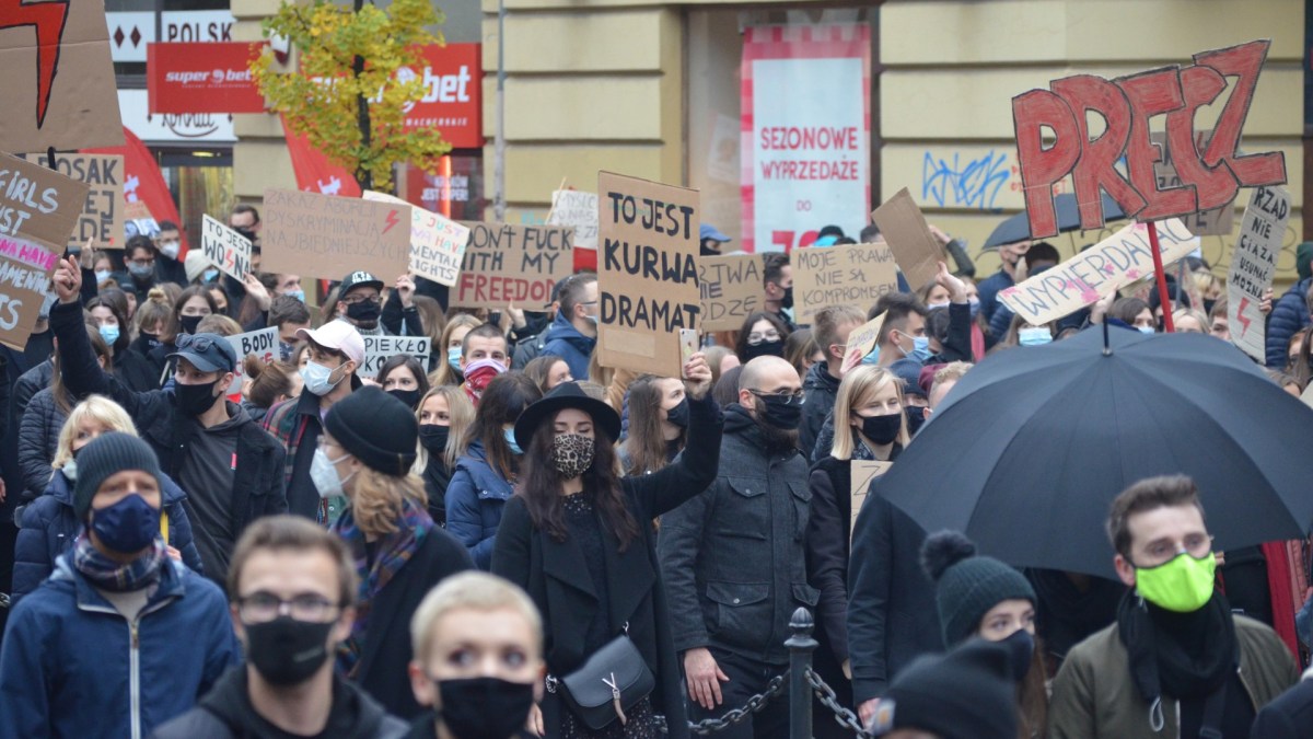 Manifestation en Pologne au sujet de l'avortement. // Source : Wikimédias (Silar)