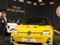 Renault 5 e-tech voiture de l'année 2025  // Source : capture live car of the year