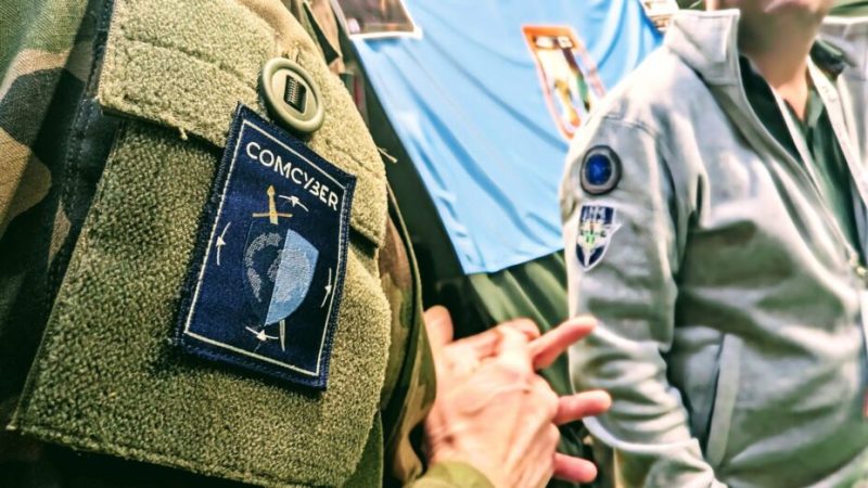 « L’absence d’innovation mène à la perte » : comment l’armée forme des jeunes à combattre les menaces de l’IA