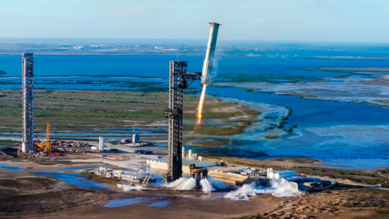 Starship : les photos à couper le souffle de la capture de la fusée géante