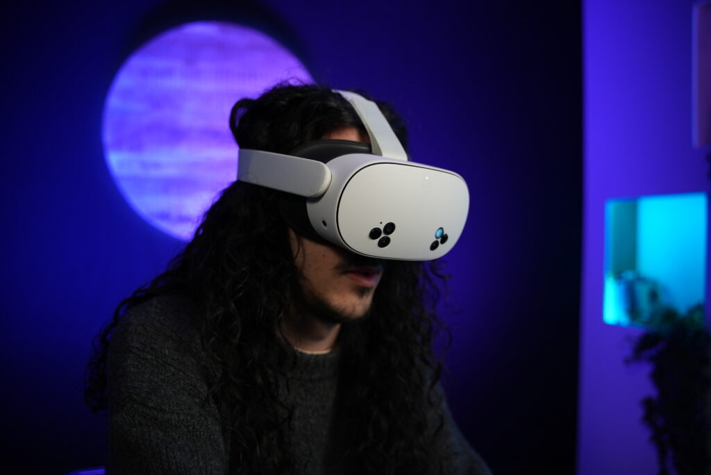 Le Meta Quest 3S // Source : Alfred Tertrais pour Numerama