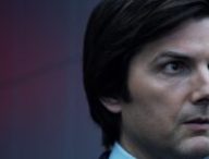 Adam Scott (Mark) dans la saison 2 de Severance // Source : Apple TV+