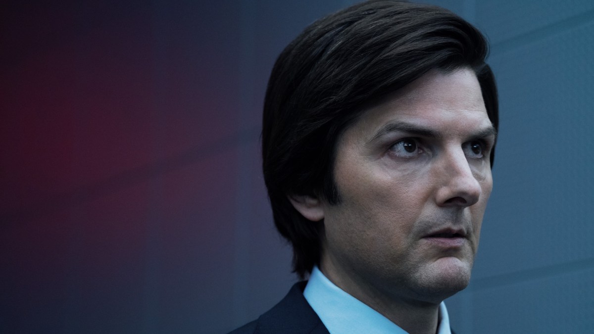 Adam Scott (Mark) dans la saison 2 de Severance // Source : Apple TV+