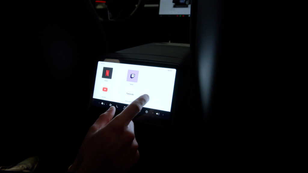 Le nouveau Tesla Model Y (2025) // Source : Alfred Tertrais pour Numerama Le nouveau Tesla Model Y (2025) // Source : Alfred Tertrais pour Numerama