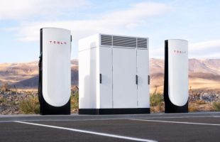 Les Superchargers V4 de Tesla // Source : Tesla Les Superchargers V4 de Tesla // Source : Tesla