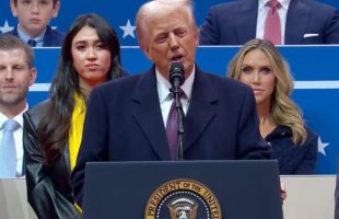 Discours de Trump lors de la parade présidentielle d'investiture, le 20 janvier 2025. // Source : Capture d'écran