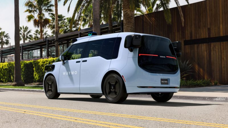 Sécurité des robotaxis : la NHTSA lance une concertation nationale avec les leaders du secteur