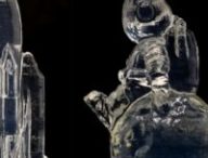 Une navette spatiale et un astronaute sur la Lune, illustrant les possibilités de l'impression 3D à base d'hydrogel. // Source : Johan Dubruel 