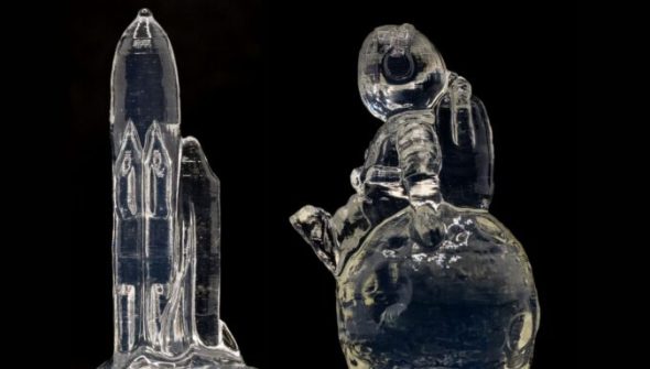 Une navette spatiale et un astronaute sur la Lune, illustrant les possibilités de l'impression 3D à base d'hydrogel. // Source : Johan Dubruel 