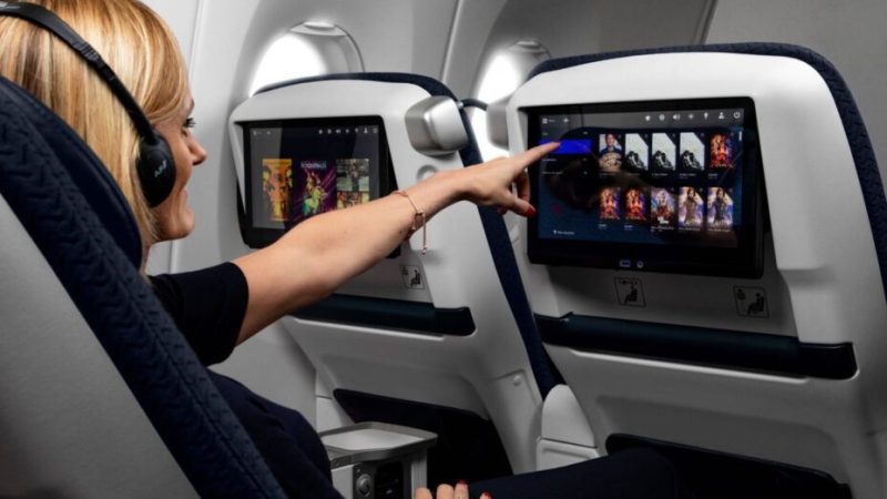 Pourquoi les films dans les avions ne respectent-ils pas la chronologie des médias ?