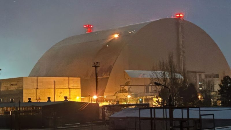 Un drone heurte le bouclier antiradiation de la centrale nucléaire de Tchernobyl