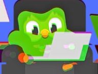 La chouette de Duolingo est détournée par des hackers. // Source : Duolingo