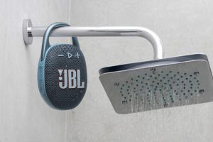 JBL Clip 5 // Source : JBL
