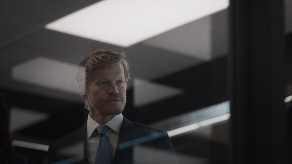 Jesse Plemons dans Zero Day // Source : Jojo Whilden / Netflix