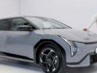 On a découvert la nouvelle Kia EV4 en avant-première // Source : Kia