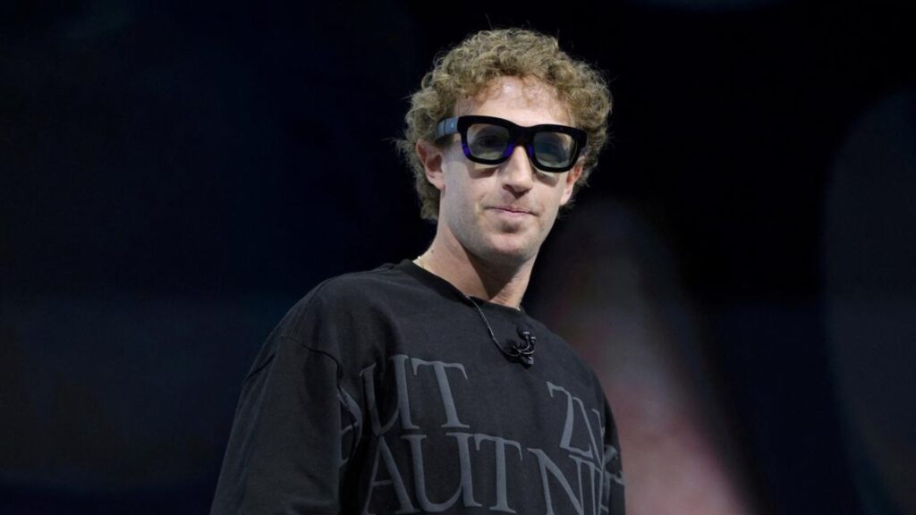 Mark Zuckberberg avec les lunettes de Ray-ban / Meta. // Source : Skynews Mark Zuckberberg avec les lunettes de Ray-ban / Meta. // Source : Skynews