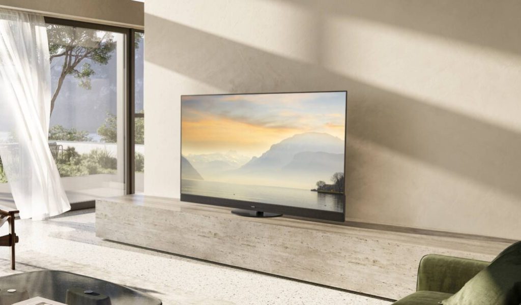 Panasonic TV-65Z95AEG // Source : Panasonic