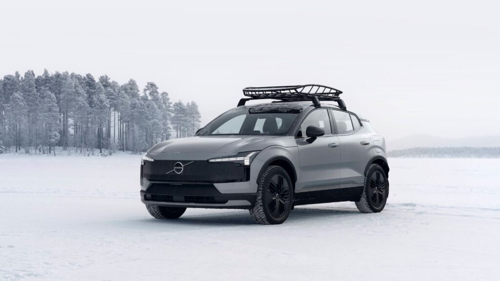 Le Volvo EX30 Cross Country // Source : Volvo