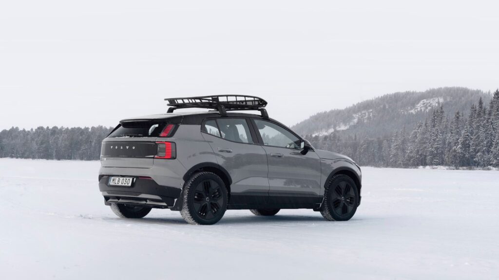 Le Volvo EX30 Cross Country // Source : Volvo