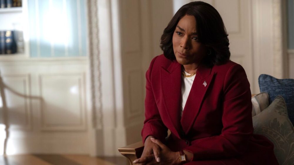 Angela Bassett, la Présidente des Etats-Unis dans Zero Day // Source : Jojo Whilden / Netflix