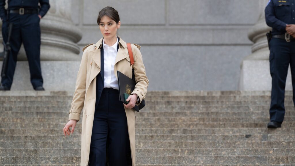 Lizzy Caplan dans Zero Day // Source : Jojo Whilden / Netflix