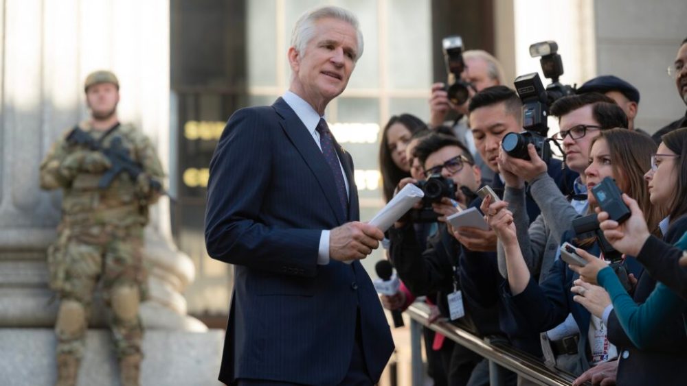 Matthew Modine dans Zero Day // Source : Jojo Whilden / Netflix