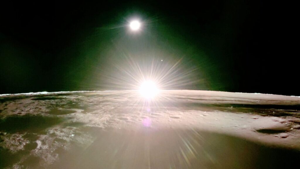 Coucher de soleil avec la Terre et Vénus à l'horizon. // Source : Firefly Aerospace Coucher de soleil avec la Terre et Vénus à l'horizon. // Source : Firefly Aerospace