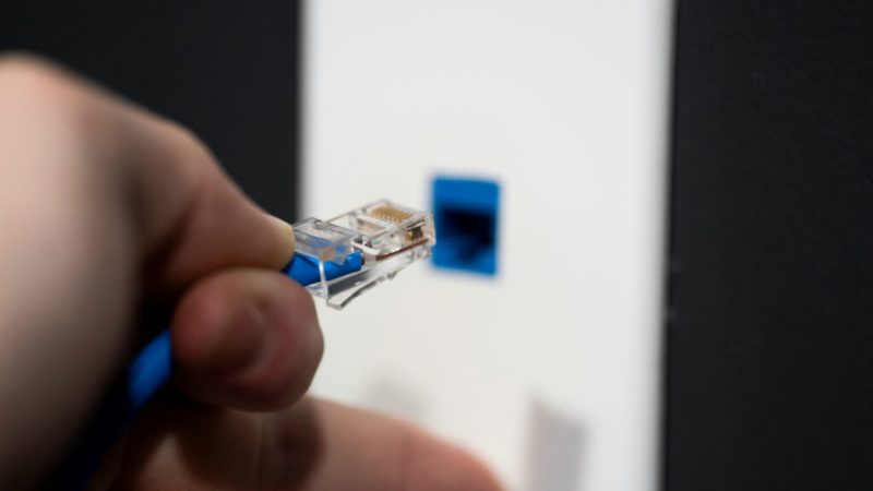 Quel câble Ethernet RJ45 choisir pour améliorer sa connexion internet à la maison ?