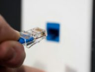 Câble ethernet RJ45 // Source : 2H Media / Unsplash
