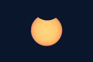 Éclipse solaire. // Source : Canva
