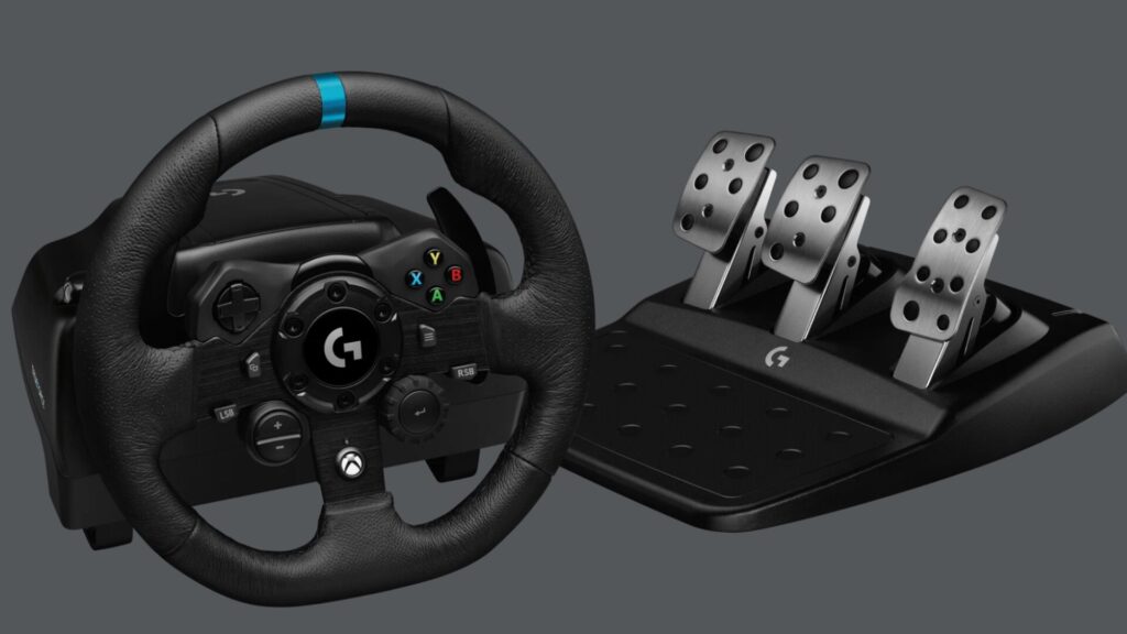 Le logitech g923 existe aussi avec les boutons Xbox Series // Source : Logitech