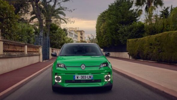 Renault 5 e-tech // Source : Renault