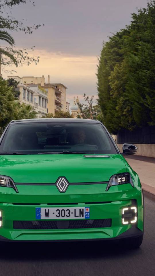 Renault 5 e-tech // Source : Renault