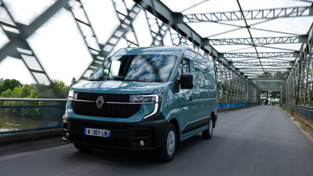 Renault Master e-tech // Source : Greg JONGERLYNCK pour Renault